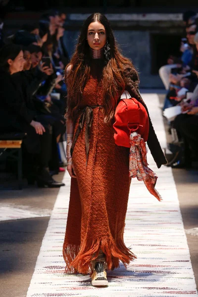 Look 29